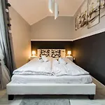 Aparthotel Izerskie - Ul. Cicha 13h-i 3*