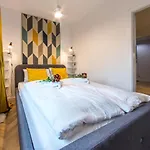 Izerskie - Ul. Cicha 13h-i 3*