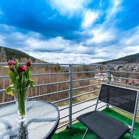 Aparthotel Izerskie - Ul. Cicha 13h-i 3*