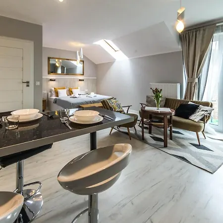 Hotel apartamentowy Izerskie - Ul. Cicha 13h-i 3*