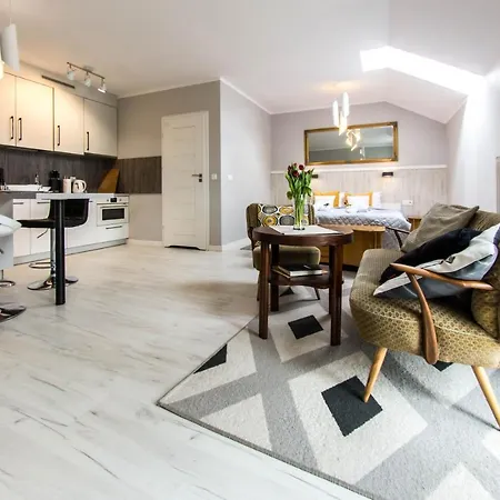 Apart-hotel Izerskie - Ul. Cicha 13h-i 3*