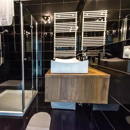 Aparthotel Izerskie - Ul. Cicha 13h-i 3*
