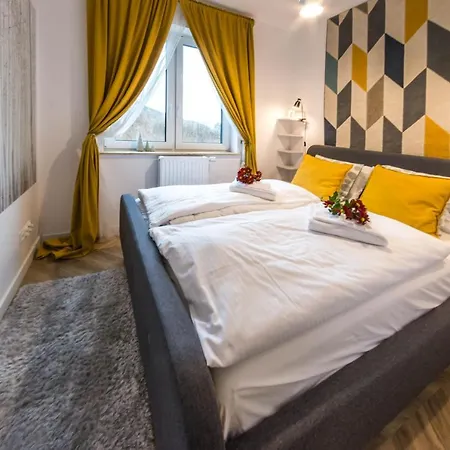 Hotel apartamentowy Izerskie - Ul. Cicha 13h-i 3*
