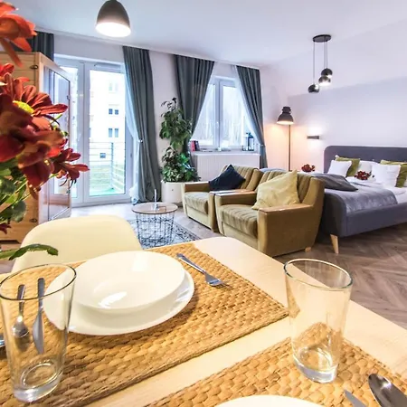 Aparthotel Izerskie - Ul. Cicha 13h-i 3*