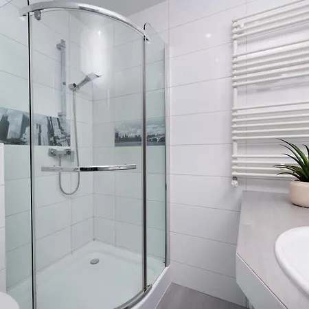 Aparthotel Izerskie - Ul. Cicha 13h-i 3*